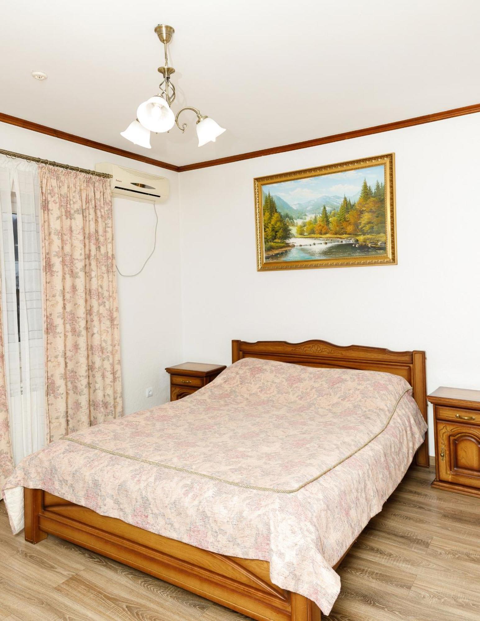 Hotel Gostyniy Dvir Synevir à Lac Lac Synevyr Extérieur photo