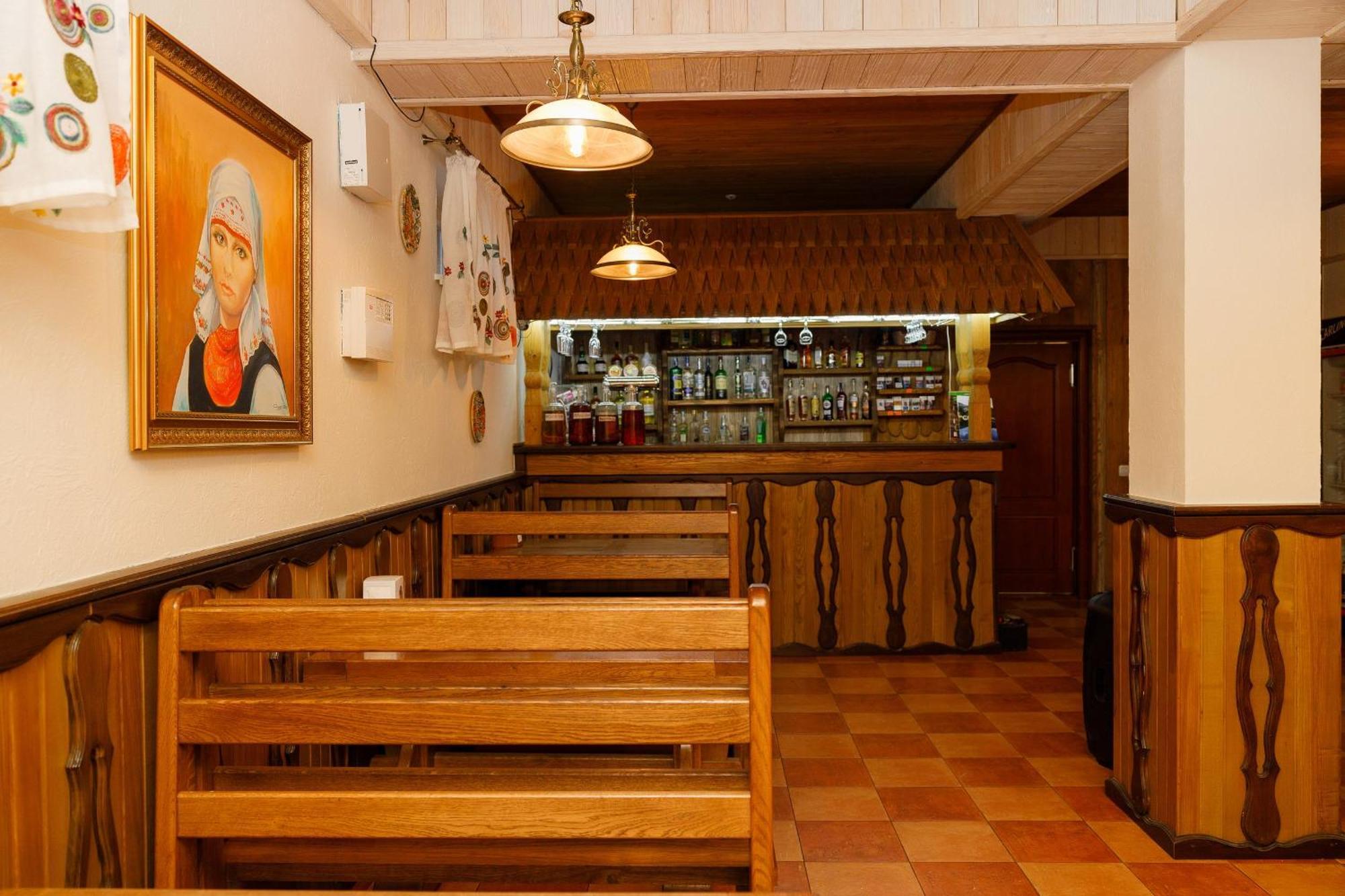 Hotel Gostyniy Dvir Synevir à Lac Lac Synevyr Extérieur photo